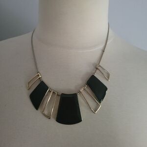 Elegant Black and Gold Geometric Necklace